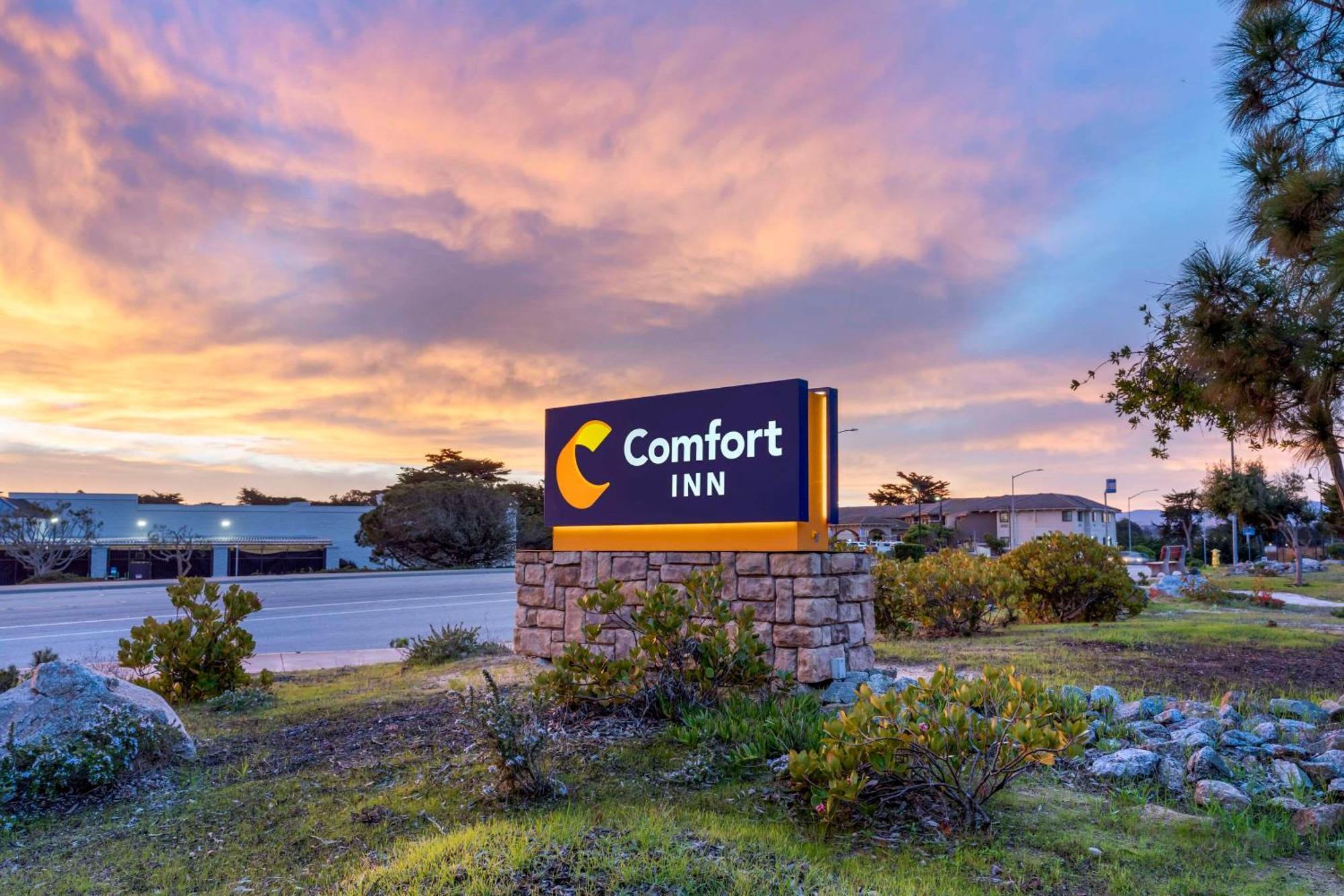 Comfort Inn Marina On The Monterey Bay Exterior foto